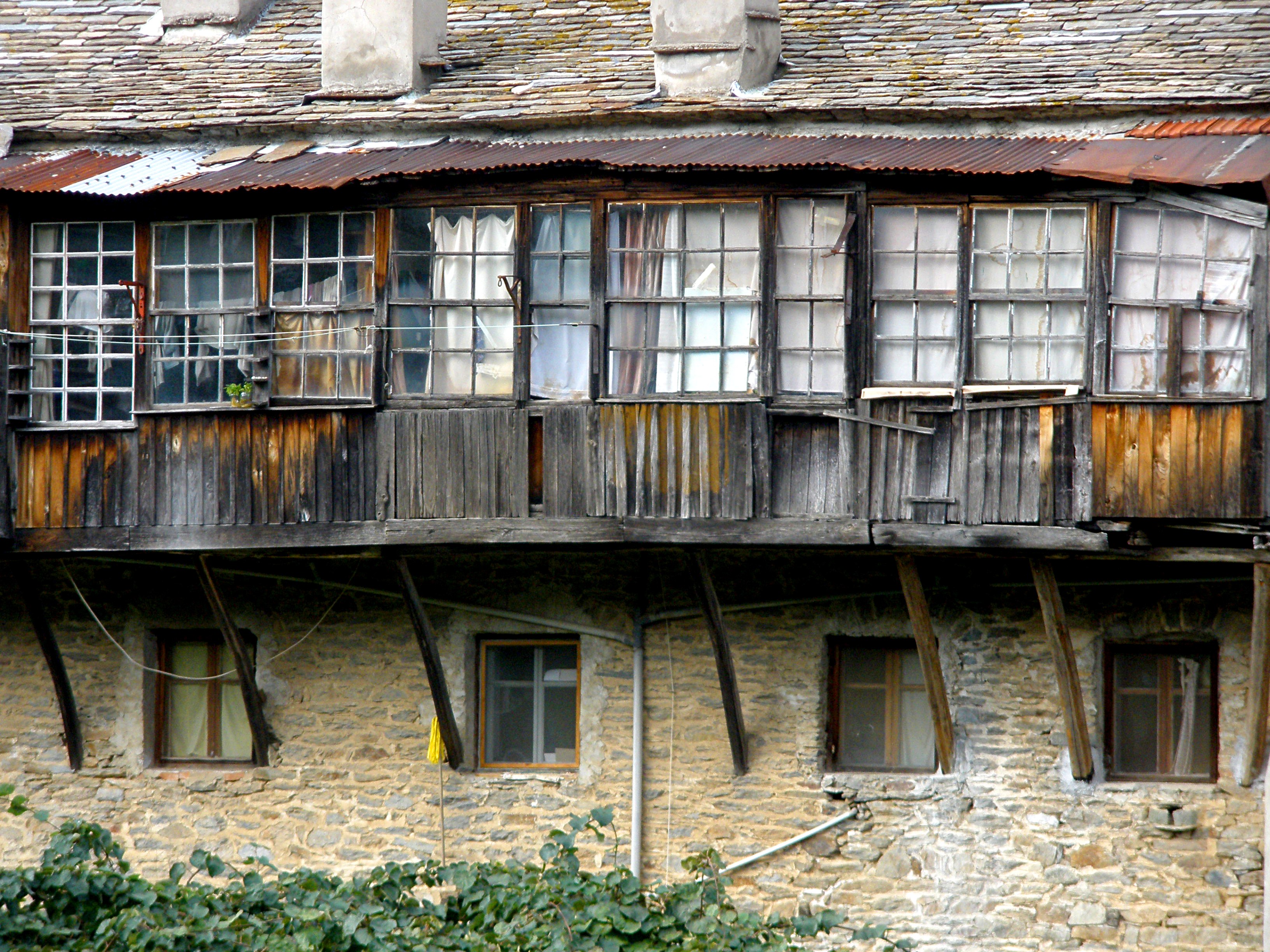 Alte, inzwischen abgerissene Balkons im Kloster Filotheou